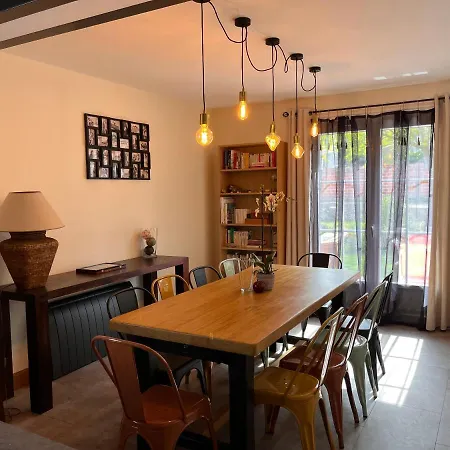 Сasa de vacaciones - Grande Maison Familiale Avec Jardin